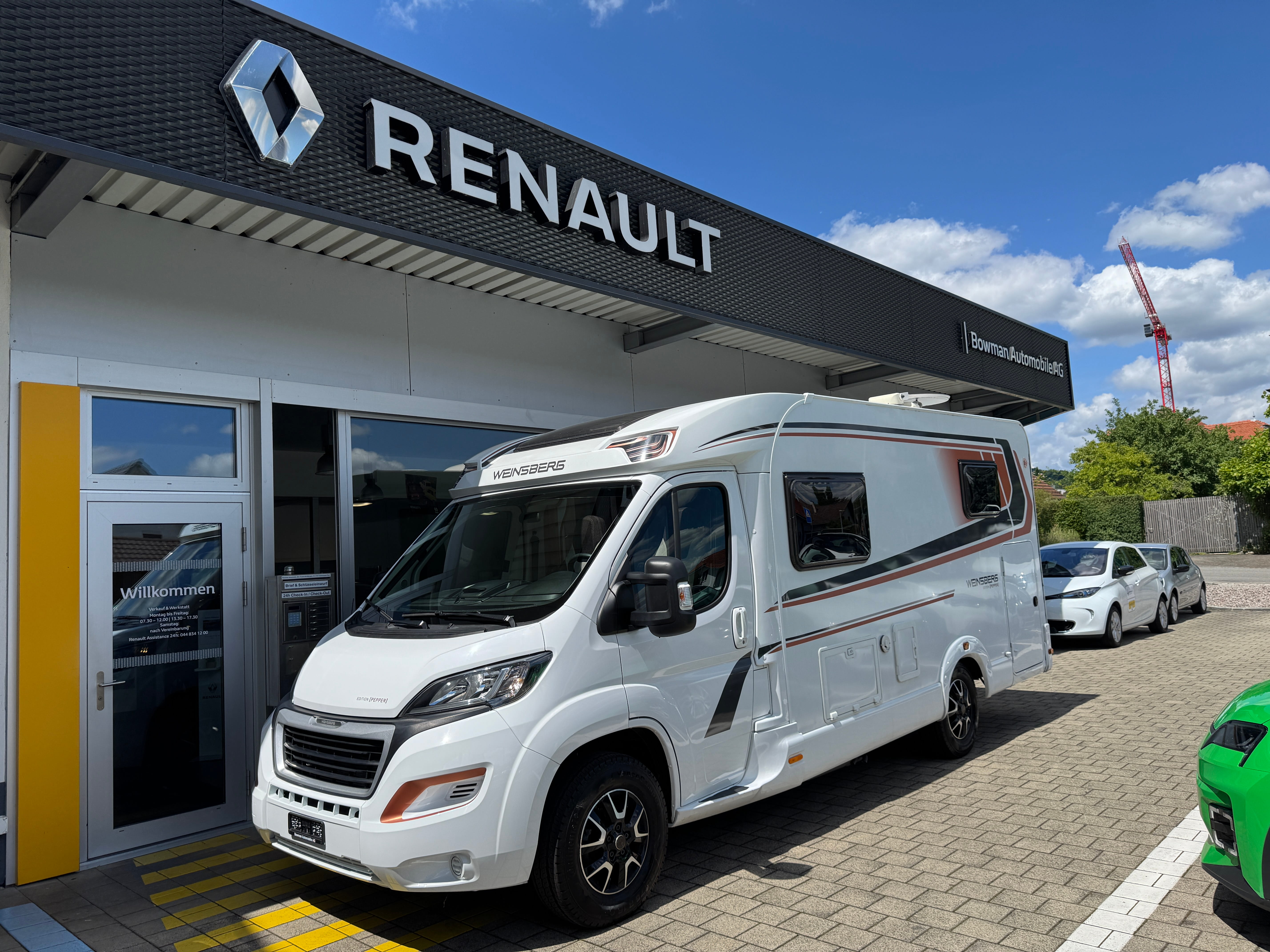 Wohnmobil vor Bowman Automobile AG